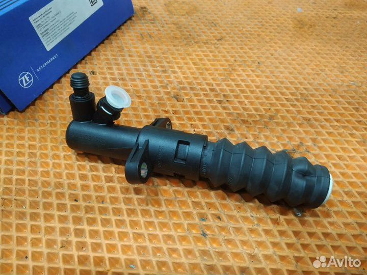 Рабочий цилиндр сцепления