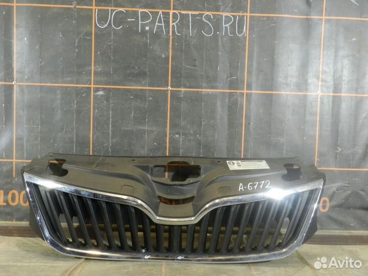 Решетка радиатора - Skoda Rapid