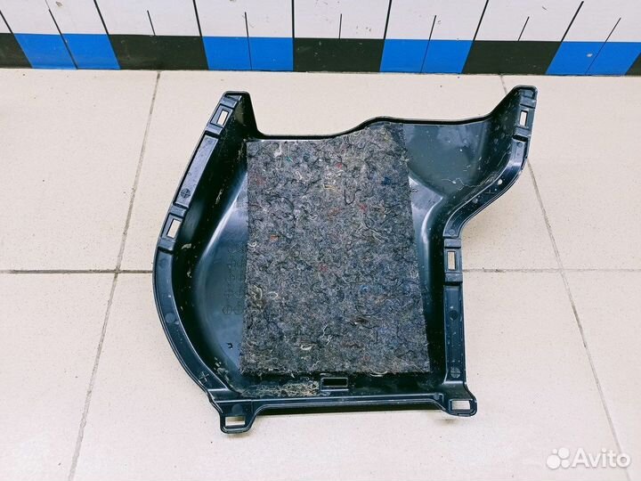 Накладка (кузов внутри) RAV 4 2013