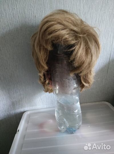Парик женский