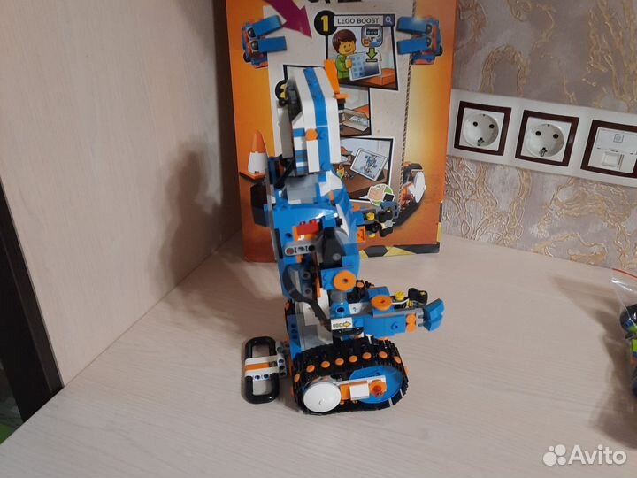 Лего Lego Boost 17101