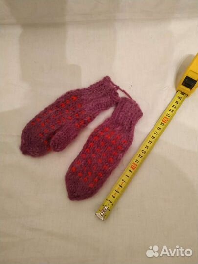 Варежки, носки, пинетки шерстяные вязанные детские