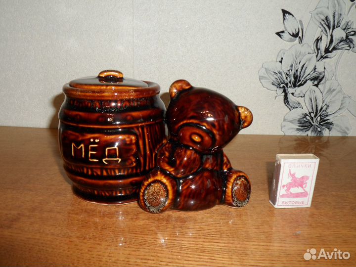 Статуэтка мишка с бочонком