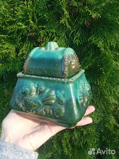 Винтажная шкатулка СССР зелёная Сказка неидеальна