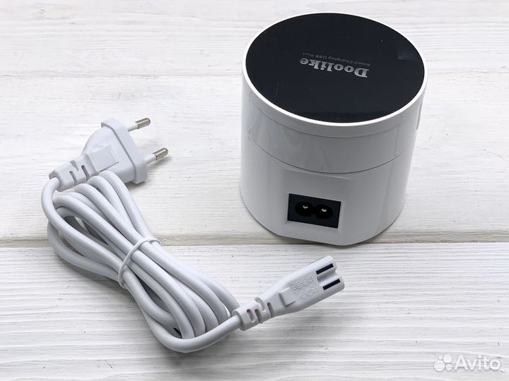 Зарядное устройство на 10 USB 8.2А Doolike