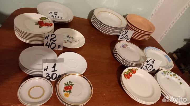 Тарелки разные - глубокие/суповые, мелкие, блюдца