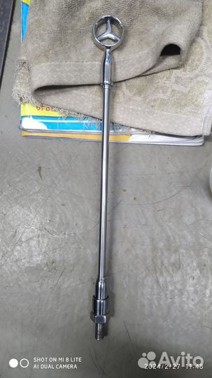 Mercedes флагшток