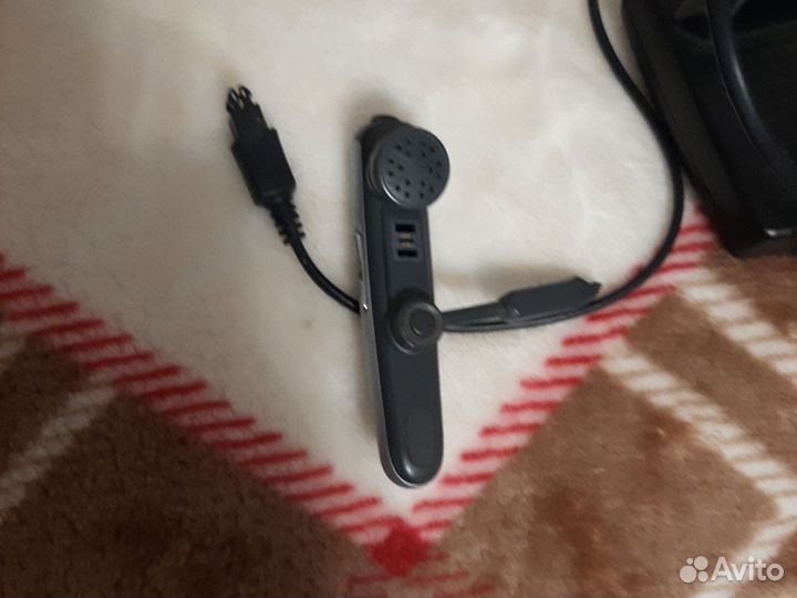Блютуз -гарнитура 