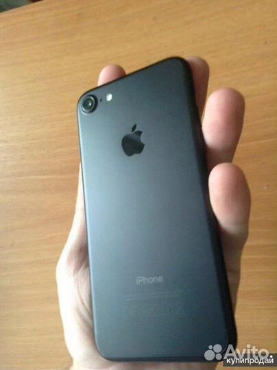 iPhone 7, 32 ГБ