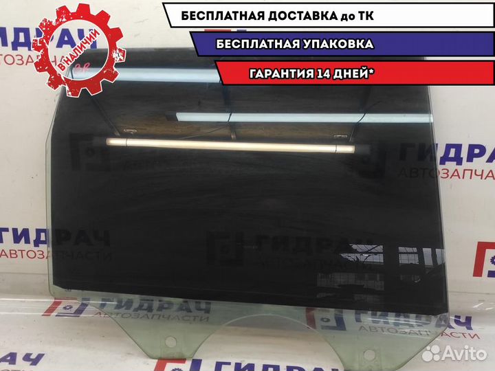 Стекло двери задней правой Volkswagen Touareg 7L08
