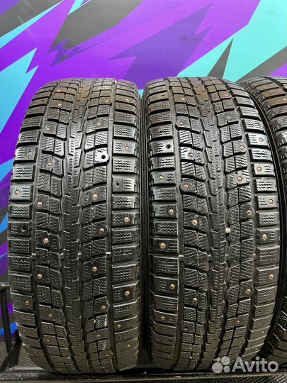 Dunlop SP Winter Ice 01 215/60 R16