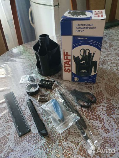 Настольный канцелярский набор новый(11 предм)