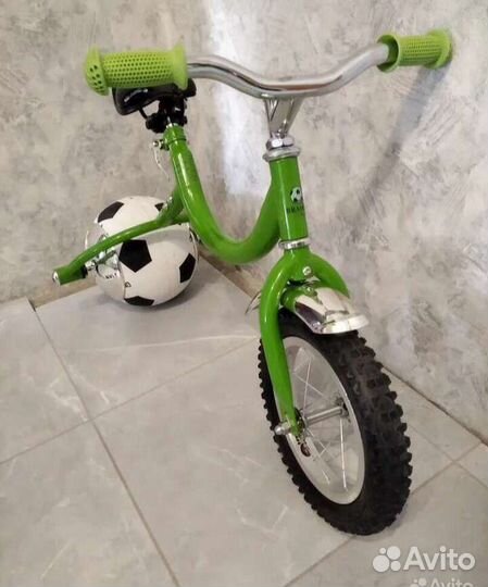 Беговел велобол