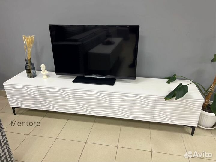 Тумба тв Bravo с фрезеровкой (2200х400х300 мм)