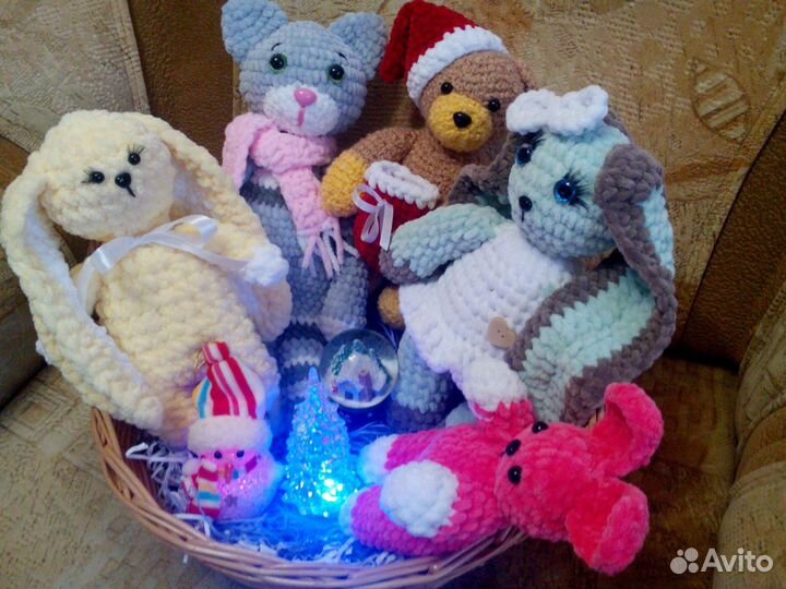 Вязаные игрушки из плюшевой пряжи