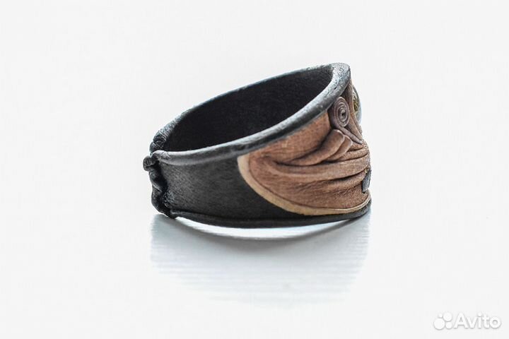 Кожаный браслет женский