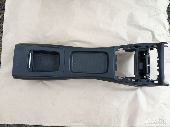 Задняя центральная консоль BMW 3 E92N 05-13