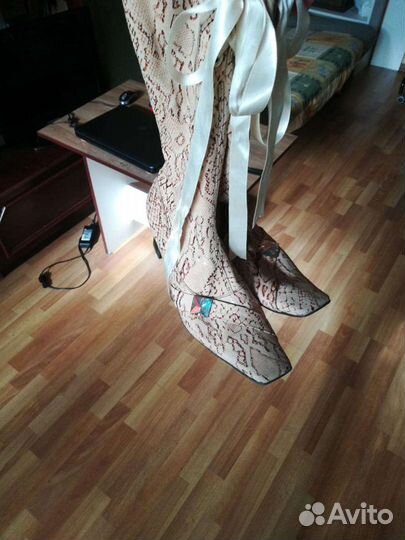 Полусапожки женские 38 размера новые