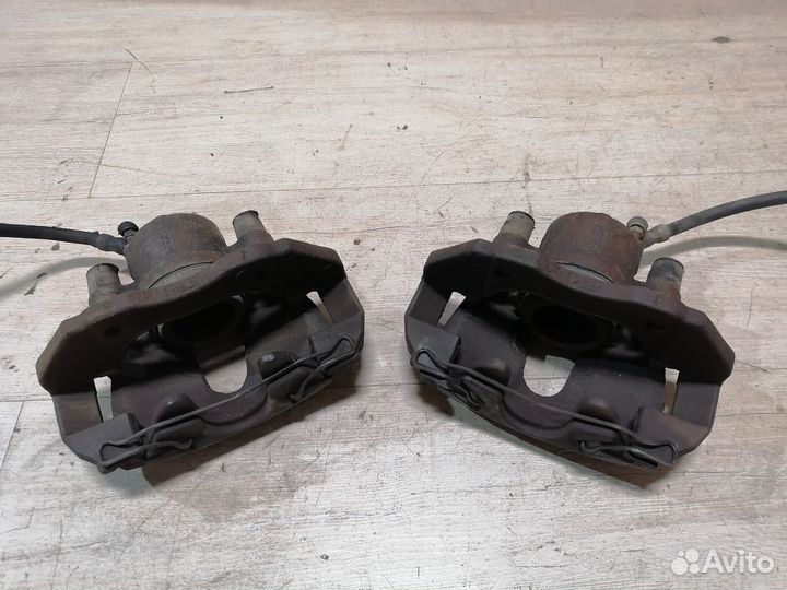 Суппорт тормозной передний Ford Focus 2 Фокус 2