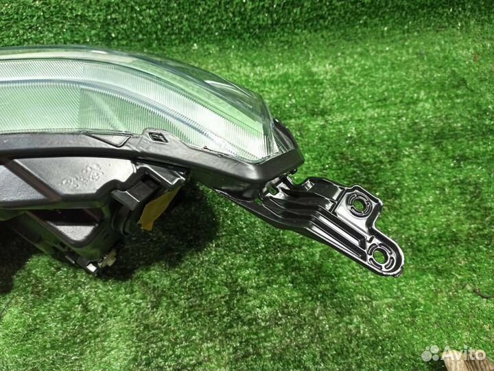 Фара Vitara (14) R б\у все крепления целые