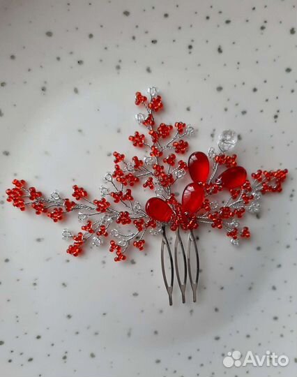 Гребень в волосы