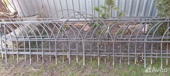 Металлическая оградка