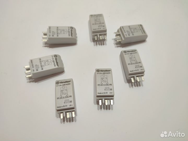 99.02.0.230.98 модуль с варистором Finder