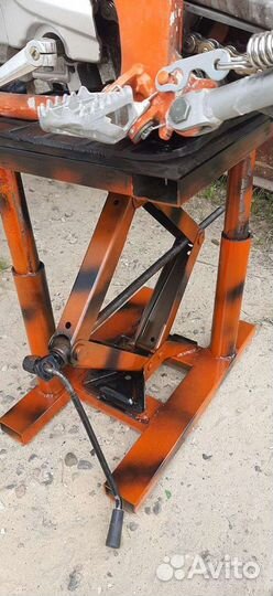 Подставка-домкрат для мотоцикла пит байка
