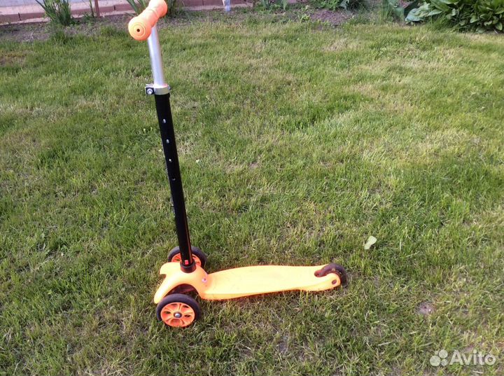Самокат детский трехколесный