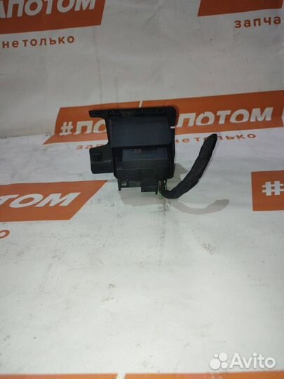 Замок зажигания Volkswagen Passat B7 2012