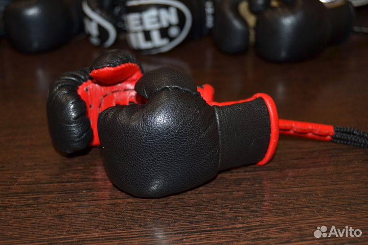 Сувенирные боксерские мини перчатки из кожи