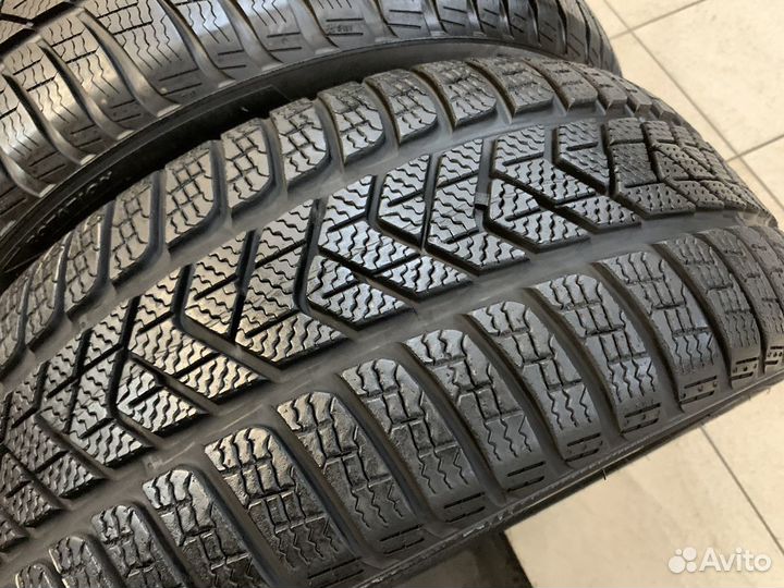 Pirelli Winter Sottozero 3 225/45 R18 95V