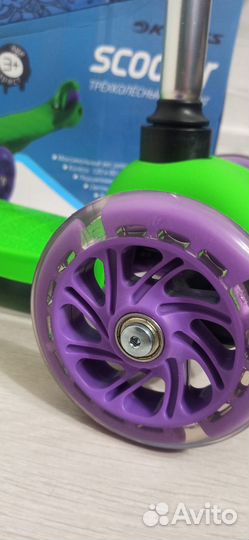 Самокат детский новый