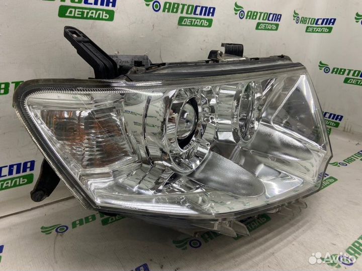 Фара передняя правая Mitsubishi L200 4D56T 2014