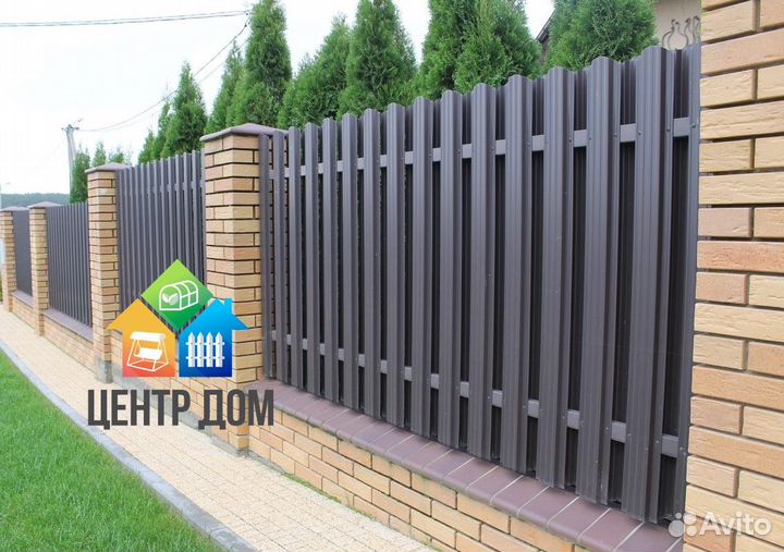 Забор из евроштакетника
