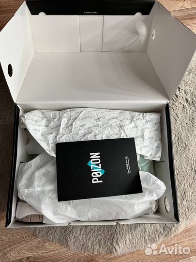 Кроссовки от cat&sofa