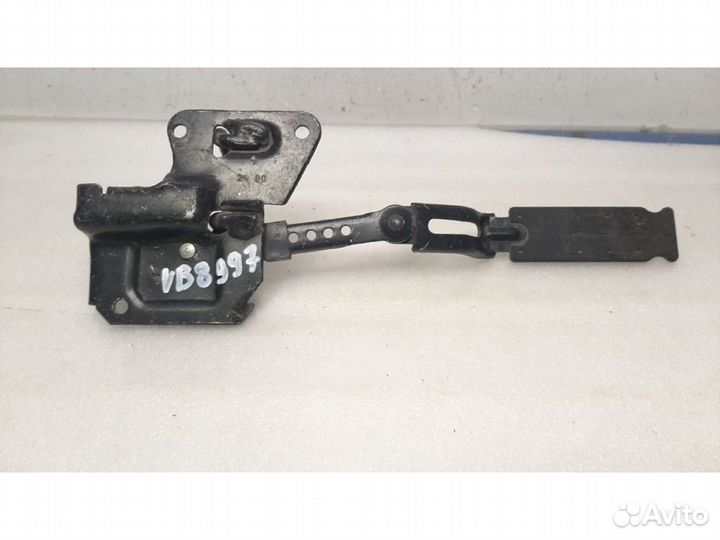 Крюк капота audi A6 C5