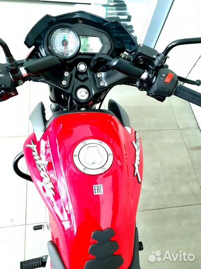 Мотоцикл bajaj Pulsar NS125 CBS красный, А1