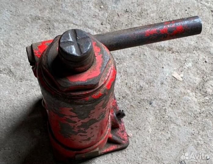 Домкрат гидравлический