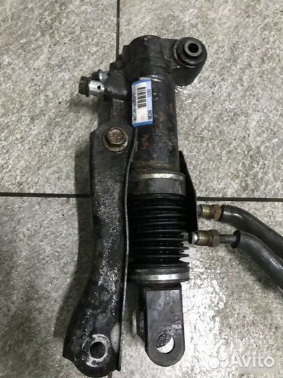 Цилиндр kdss задний Toyota Land Cruiser 200