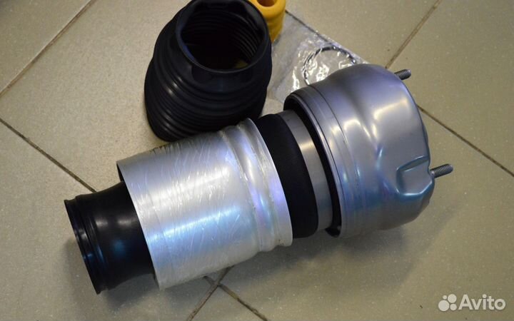 Пневмобаллон передний правый Porsche Panamera 2014