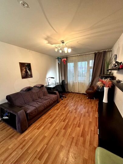 2-к. квартира, 70 м², 3/10 эт.