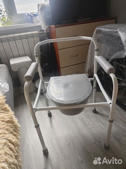 Санитарный стул для инвалидов