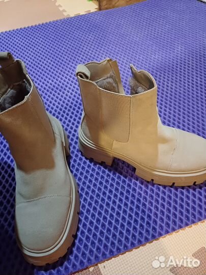 Сапоги короткие женские зимние