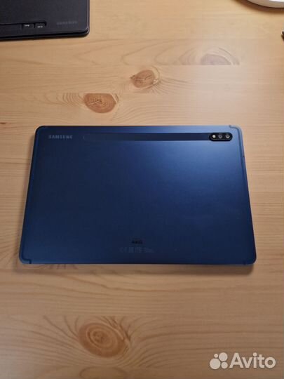 Samsung Galaxy Tab S7 с чехлом-клавиатурой