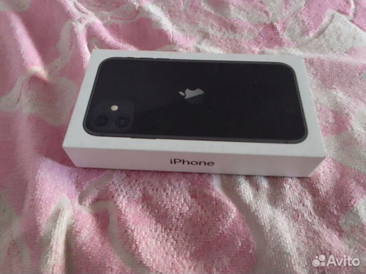 Коробка от iPhone 11