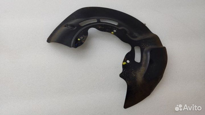 Пыльник тормозного диска передний левый Kia