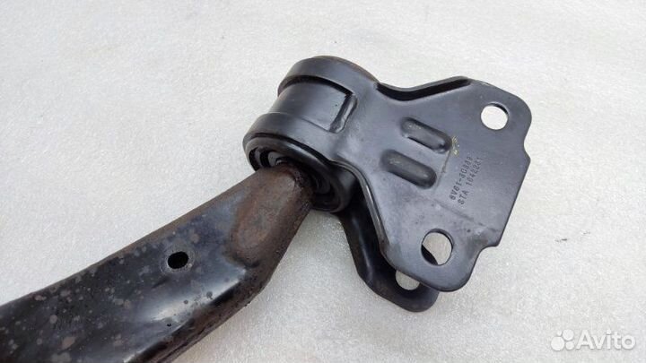 Рычаг подвески передний правый Mazda 3 BL Z6 2011