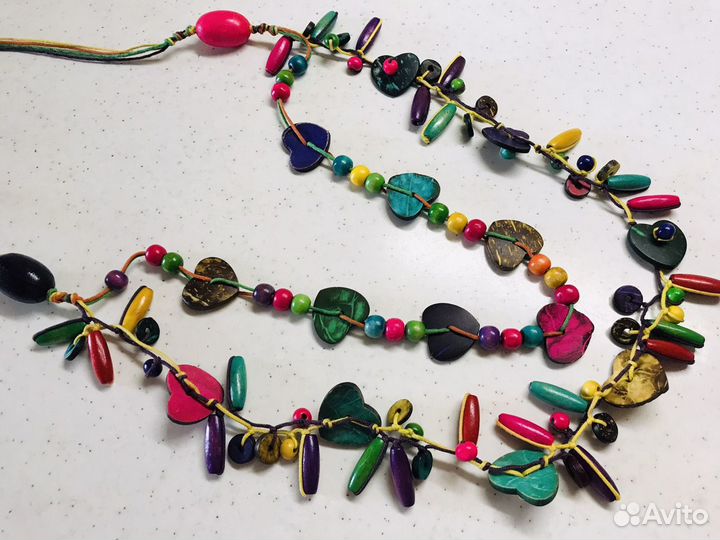 Бусы с Доминиканы