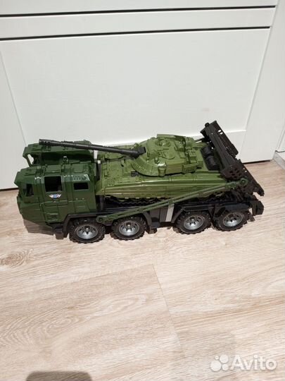 Тягач с танком новый